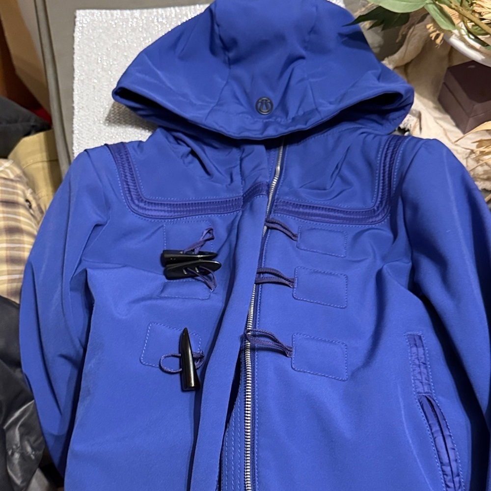 Lululemon Paddington Softshell